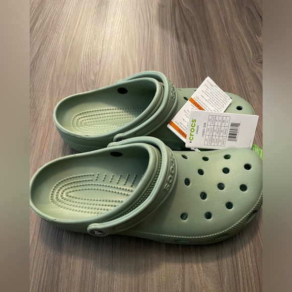 CROCS Classic Clogs Green Slippers with Ventilation Holes and Pivoting Strap -10 - Picture 5 of 8